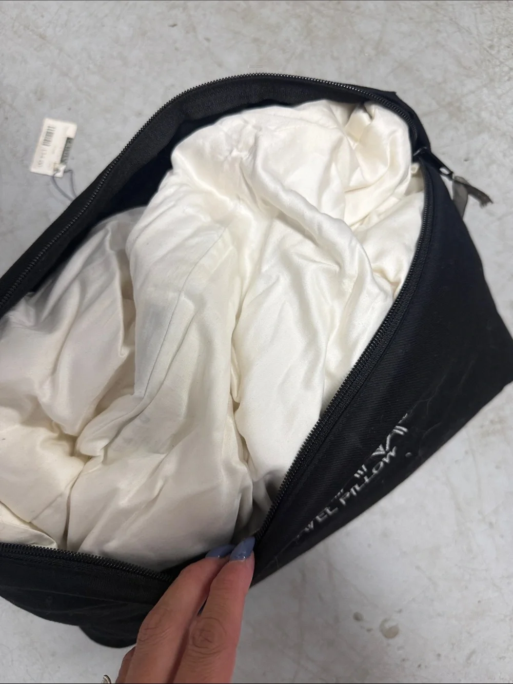 N/A black travel
